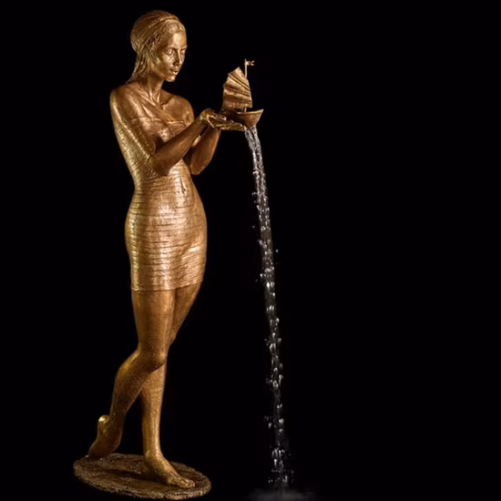 Moderne Frau Stadtfigur Bronze in Kunststatue